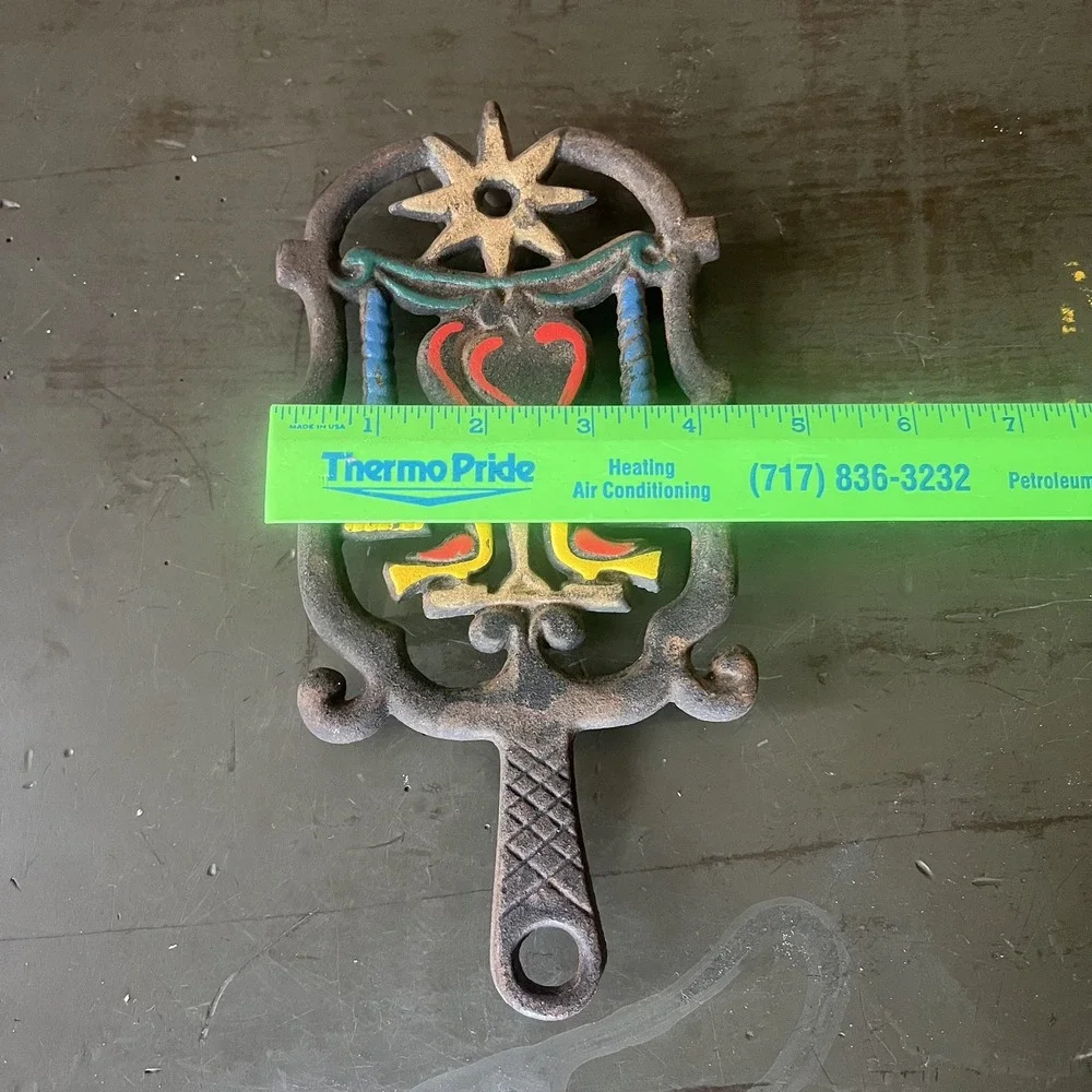Vtg JZH Cast Iron Hand Trivet Love Doves 11-1951 Pennsylvania Dutch 8.75